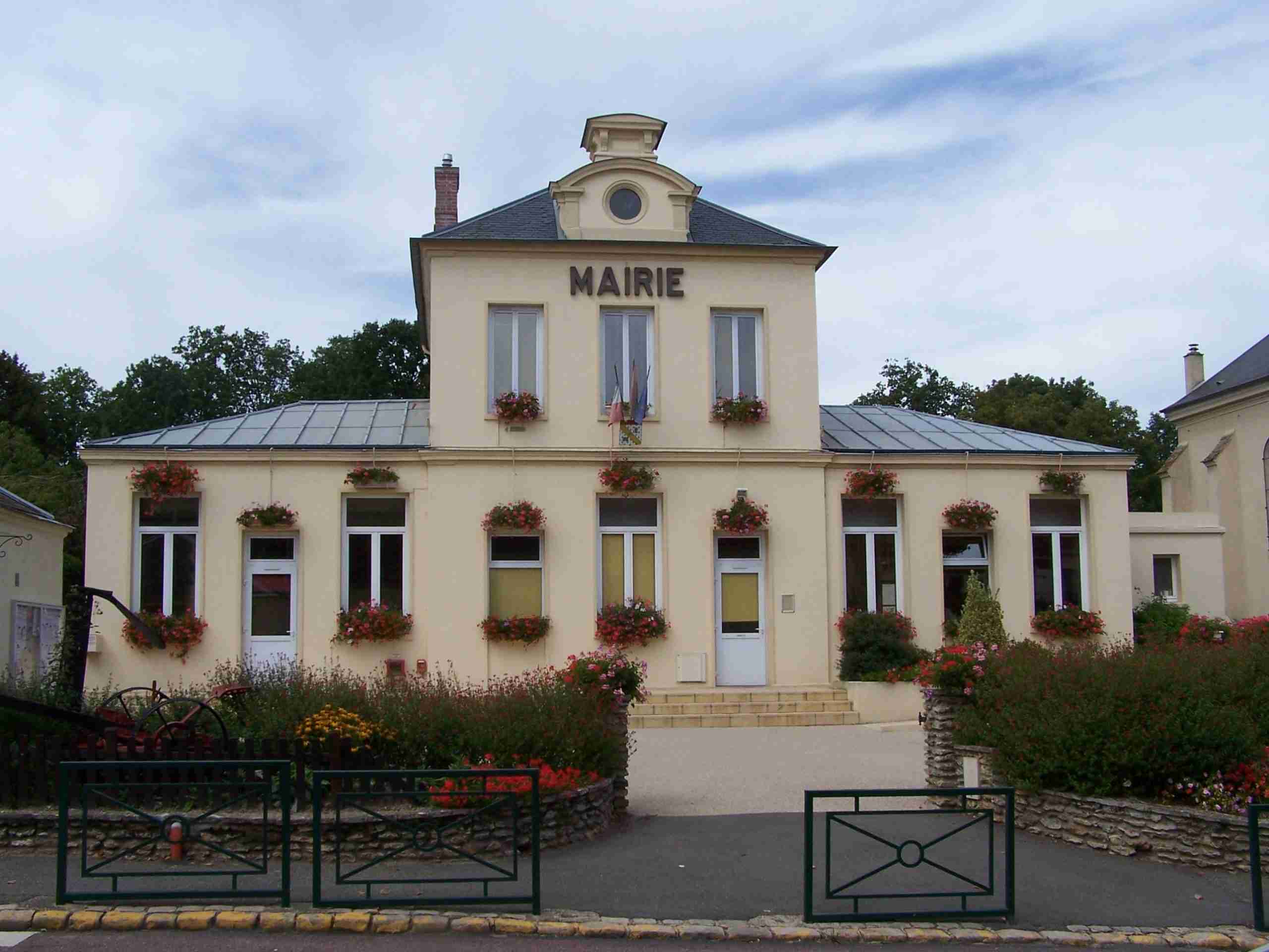 couvreur à La_Queue-les-Yvelines_Mairie